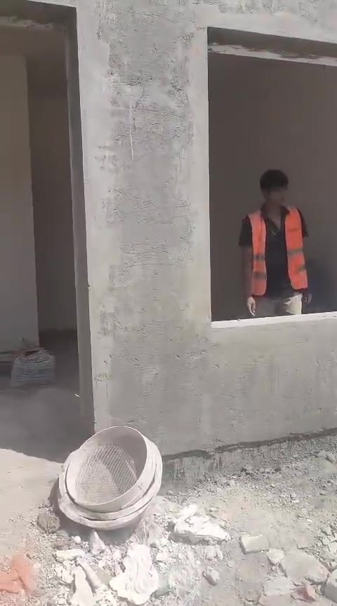 السلام عليكم اخواني اهل البيوت اني خلفه بياض هاذا ارقمي +964 776 223 7561 للاتصال متر 7 فما فوق
