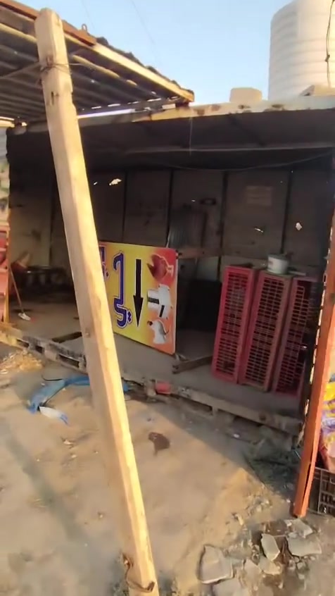 للبيع محل دجاج كامل موقع  موصل حي السماح***********
