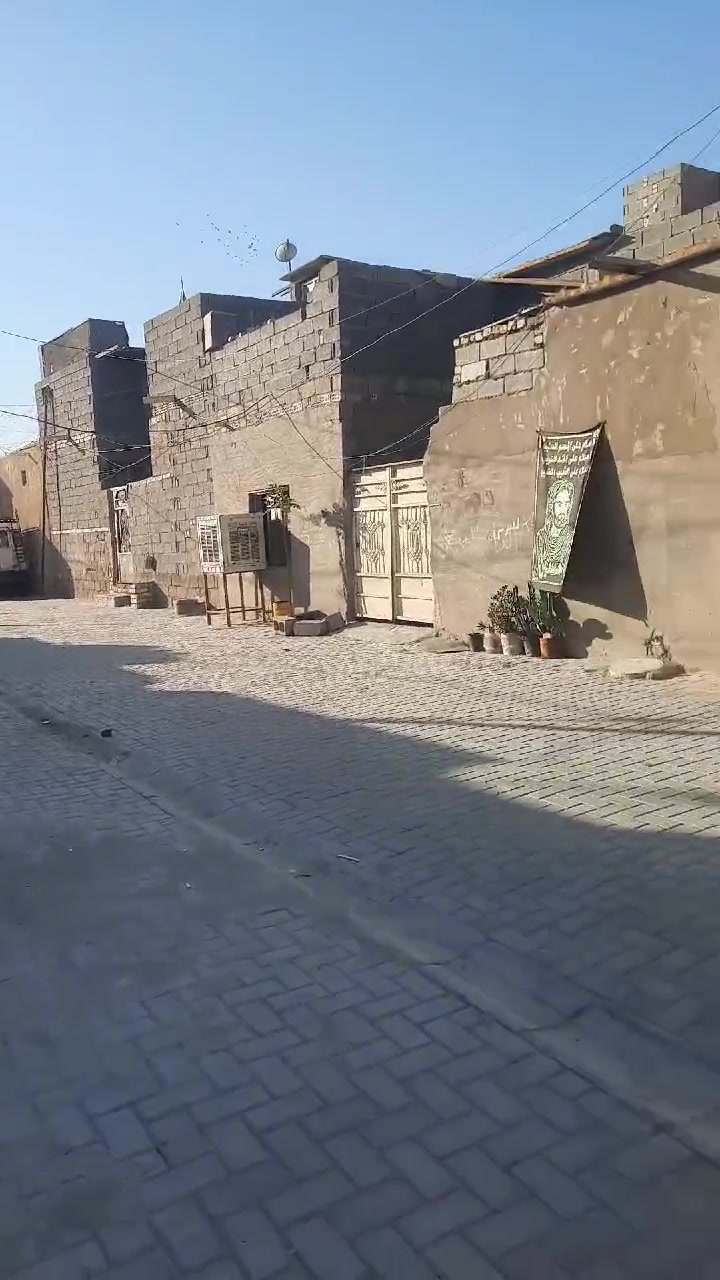 مدينة الصدر قطاع ٨٠ • ١٠٠م • ٥ غرف