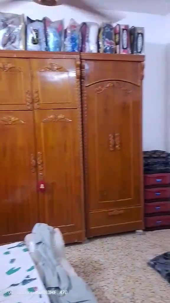 غرفة نضيفة للبيع سعر 800
***********
***********
