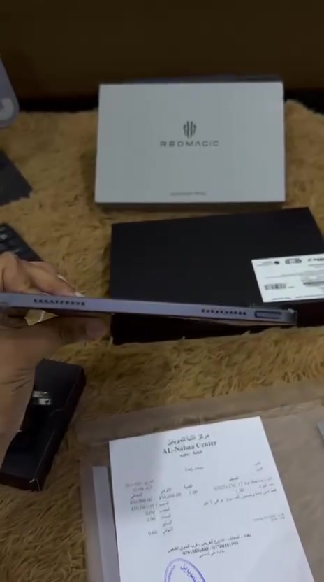 السلام عليكم ايباد ريد ماجك نوفا للبيع او مراوس ب استرا 

نضافه 85 % بي طخات بسيطه بسبب الستاند 
 ملحقات كامله 
يجي وياه ستاند.  +  كفر.  + كيبورد + راس شحن + كيبل شحن +.  + كارتون الجهاز

مكاني كربلاء 690وبي مجال ***********
