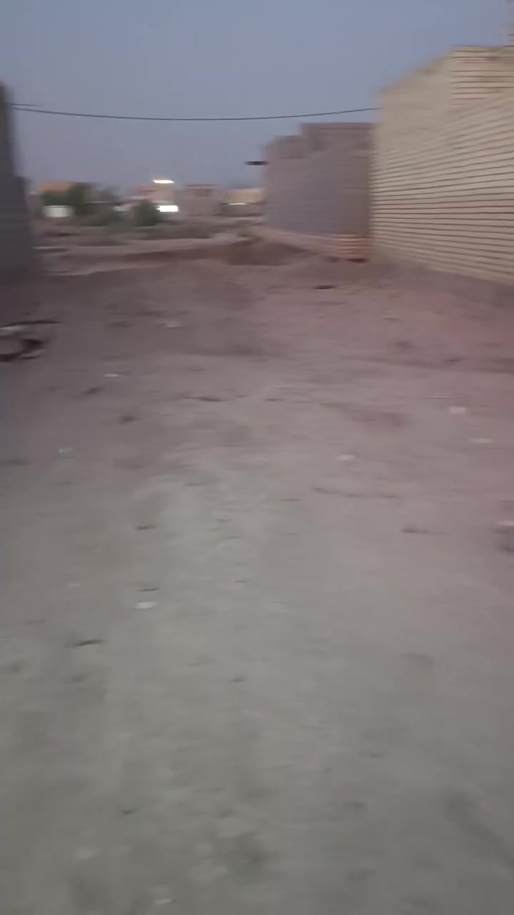 البيع في مجمع سيد صادق
كافه الخدمات ماأ وكهرباأ وكلشي واضح بل صوره 
الستفسار تصل *********** خوان مكلف بل نشر
