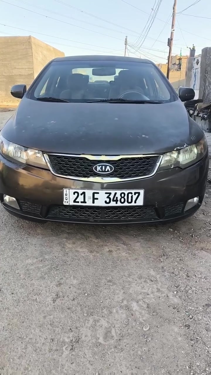 السلام عليكم
سيراتو 12 خليجي ضربتها باب السايق شبر وقبق الصندوك 
مكينه 1600 دوش دكشن عالي  خير من الله كير ومكينه ما مفتوحات تبريد ثلج مكفول 6 نمر مواصفاتها معروفه عدا البصمه والبنوراما 
 سعر 90 مكاني بغداد 
***********
