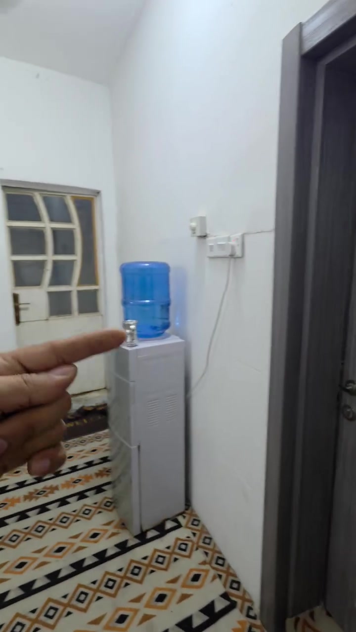 شقه مؤثثه للايجار سكن زوار او الطلاب او العمال خاص او واتساب ***********
موقع باب طويريج مقابل كراج الموحد مسافه عن الامام 5 دقائق مشي
