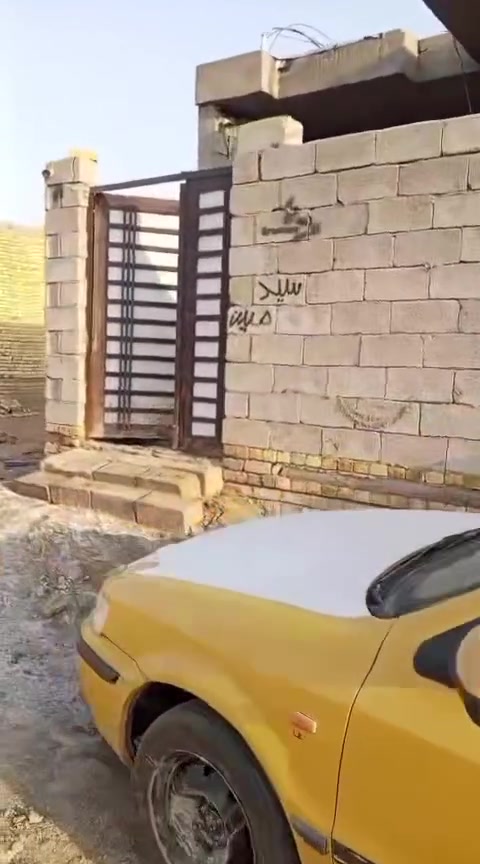 بيت زراعي للبيع خلف الكرادي قطع جمال المساحة 150 بناء حديث  باقي بيه قليل نواقص واغلب التفاصيل مذكوره بالفديو 
للتواصل ***********
