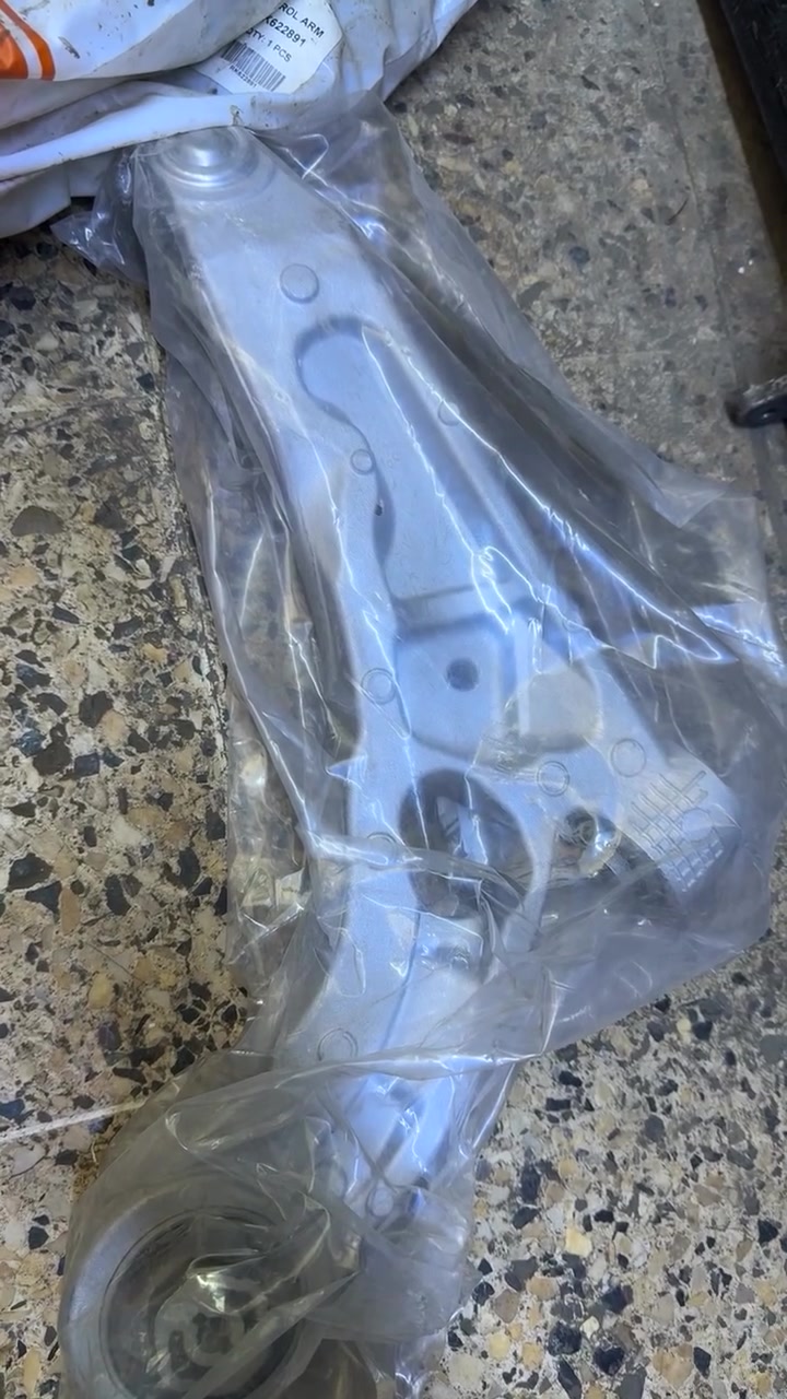 لا توجد تفاصيل

نص مكتوب في الصور:
- عباس رشيد الخفاجي
- ABBAS RASHEED ALKHAFAJY
- AUTO PARTS
- لتجارة قطع غيار السيارات الامريكية
- CHRYSLER | Jeep | DODGE
- بغداد - ساحة الطيران - مدخل شارع الشيخ عمر
- مقابل الشارع العريض ( حجي منيشد )
- للإتصال هاتف :
- ***********