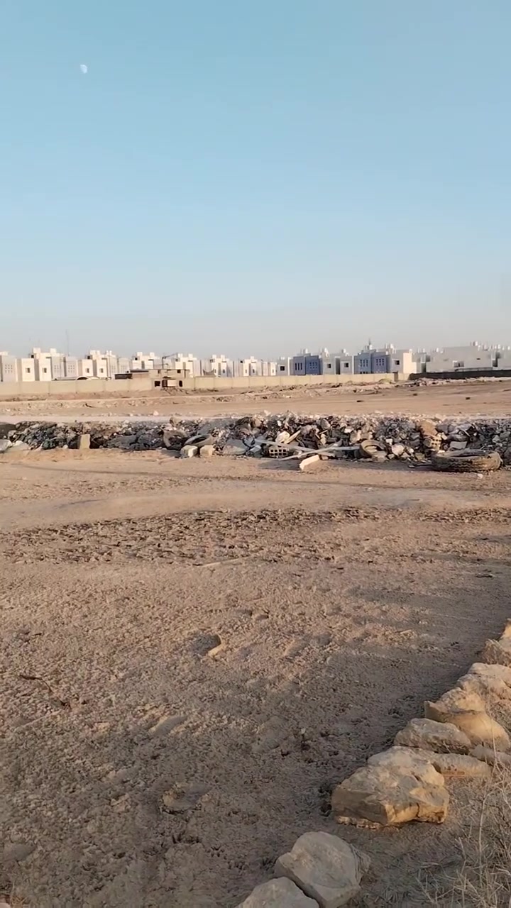 للبيع قطعه زراعيه نقل اسهم مساحته ٨٤٤م خلف مجمع لؤلؤة السكني وبالقرب من مجمع الدره السكني
للاستفسار *********** مكتب السكن للعقار بالقشله مجاور حسينية مجلي
