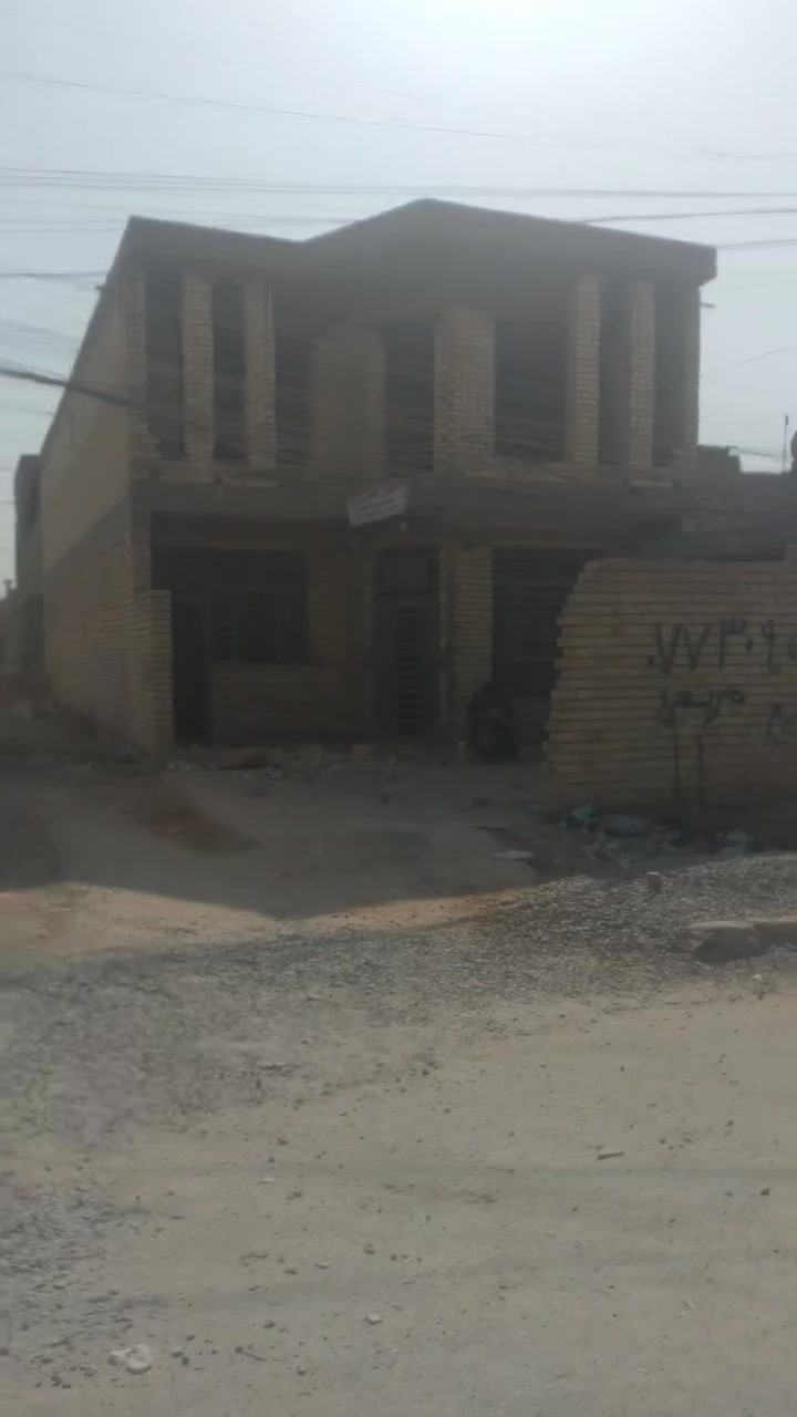 السلام عليكم بيت للبيع بناء حديث قرب سوق العبيدي الرقم للاستفسار ***********
