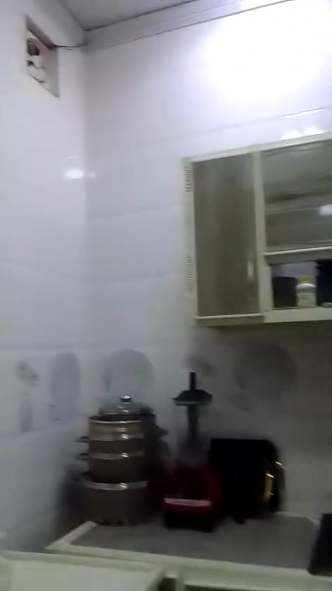 بيت ١٠٠ لبيع طابق ونص  فول موصفات  العنوان التسعين سند زرعي بيه كرت السعر ٧٥ وبي مجال الاتصال ع رقم ***********
