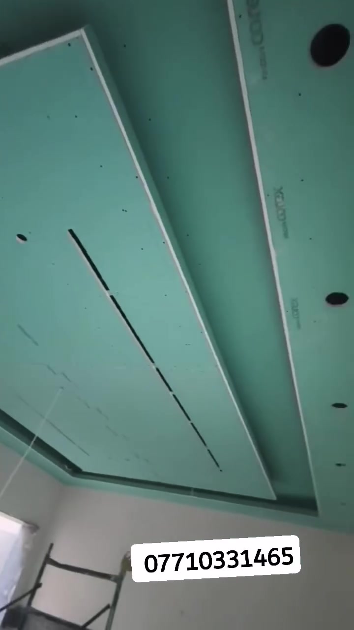 سلام عليكم احد أعمالنا بديكورات كادر جبس بورد بأسعار مناسبة شغل درجه اولى تسليم مهندس ***********
سقوف الثانويه 📍 
2_تغليف جدران بلاستك +ورق جدران✅
3_بديل رخام ⬛ +بديل خشب ⬜
5_ديكور بلازما 🔳
6_سحبات بورك🔲
8_اصباغ (المنازل +المباني) ⚪⚫
