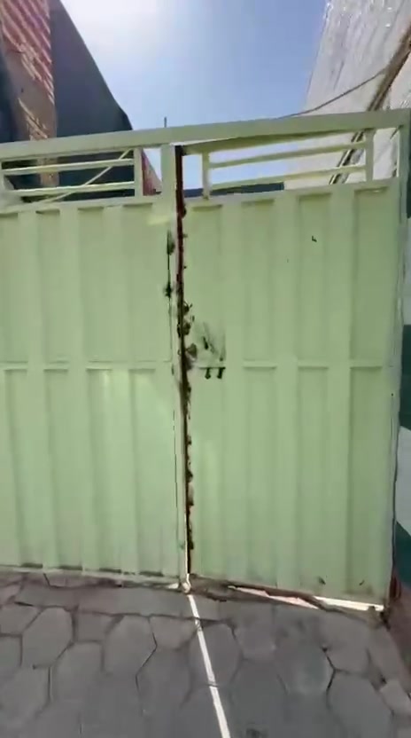 🏠 بيت للبيع | حي الشهداء

📍 الموقع: حي الشهداء – شارع 6

🔹 مفتوح على سايدين الشهداء والجزيرة
📌 قرب مجمع سيد كرار

📐 المساحة: 190 متر
📏 الواجهة: 10 متر
📏 النزال: 19 متر

🏡 طابقين – بناء نظيف

🔸 يحتوي على: • 5 غرف
• استقبال
• مطبخ
• صالات
• صحيات داخلية وخارجية
• منور

🏢 مكتب العقيلة للعقار
📍 عنوان المكتب: سايدين مستشفى الألماني – قرب جامع البصراوي

📞 ميسر كاظم: ***********
📞 أمير فيصل: ***********
📞حسين فيصل:***********
