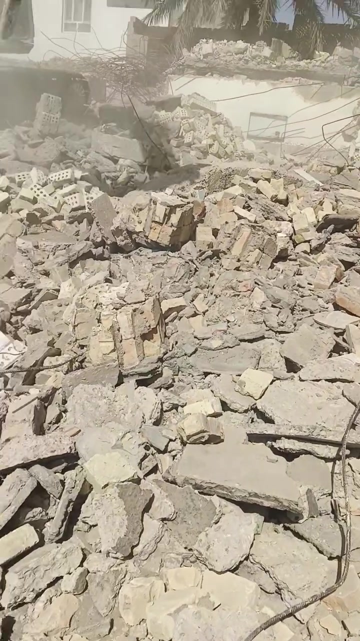 يوجد كادر تفليش البنايات والدور السكنيه ويوجد طابوق عادي مستخدم ويوجد طابوك جمهوري مستخدم 
للاستفسار 
***********
