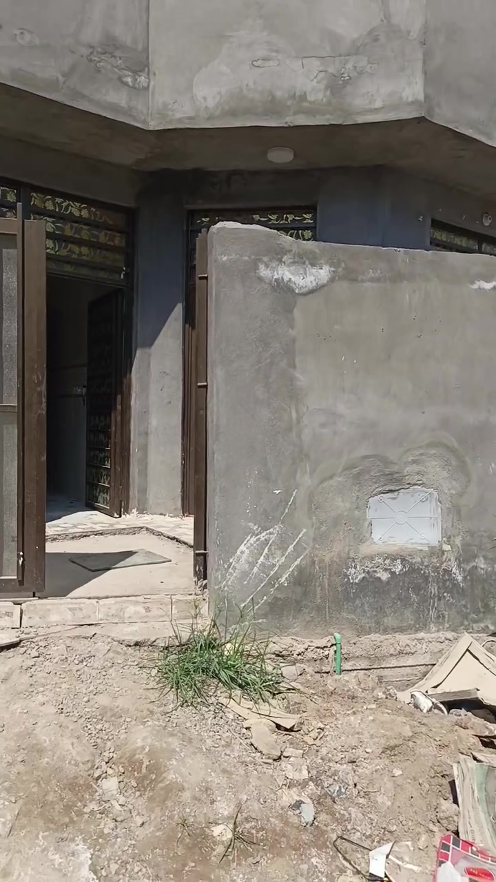 مشتمل للإيجار يتكون من غرفة وصاله واستقبال ومطبخ طويريج حي المستقبل خلف المدرسه سعر ٢٥٠ ألف  أبو إيه ***********
