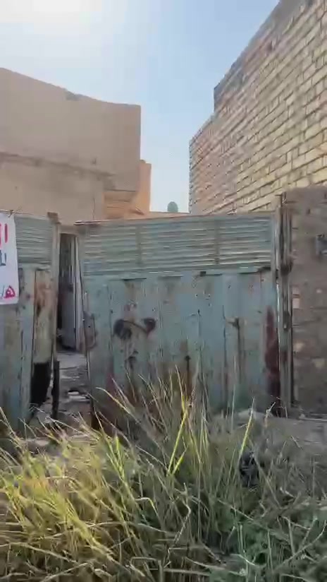 سلام عليكم
بيت مساحه 100 ب 4000
مقابيل مدرسه الفرابي
يحتاجله ترميم
ينباع كاعد
سعر 25
***********
