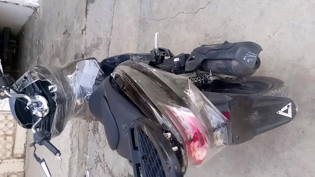 السلام عليكم دراجه pcxدراجه كفاله عامه شلعه ومعدل دراجه خير من الله حساسات كلهه شغلات  السعر مليون200 رقم ***********
