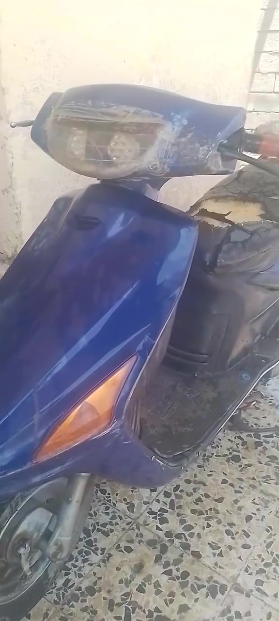 سلام عليكم دراجه فراشه نثيه مفتوحه مره وحده السعر 225 وبيها مجال  , المكان مجر الكبير بحي العسكري قرب جامع الإمام ألرضا.  @اليشتري يراسل، الرقم ،***********

