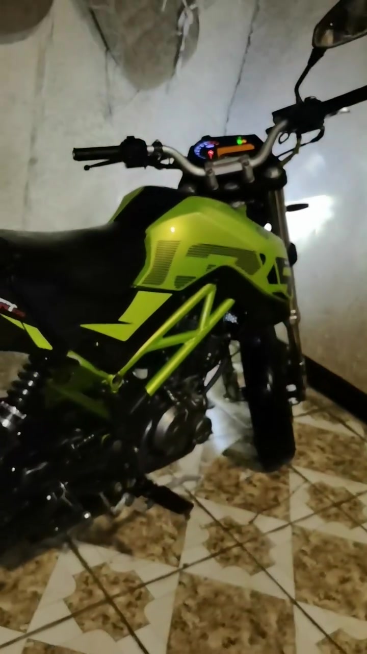السلام عليكم شباب بنلي 135cc
رايد مراوس بطح كاوسكي مديل 4 أو F600 حسب القناعه
دراجتي نضيفه مكفوله كفاله عامه الدراجه ماكلك زيرو اخت الزيرو ناقصها بس صلنصه عساس داجيبلها رياضي المهم مابيها اي نقص نص نكره الدراجه رقم بغداد باسمي تحويل ثاني يومي رأيدها مراوس بطح أو إذا بيع ب٢٣٠٠ هاذه رقمي للاستفسار *********** وتساب وشكرا
