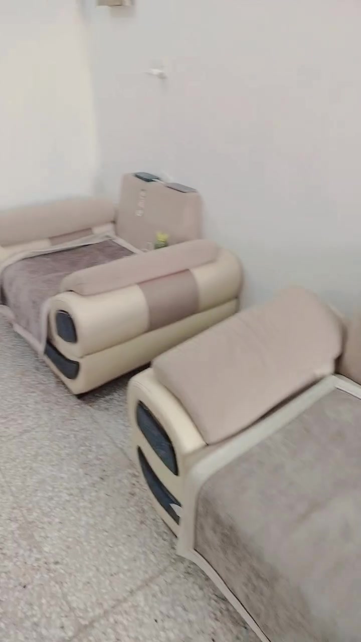 السلام عليكم تخم تركي يطبك يصغر ويتكبر تخم تفصال ونضيف ثكيل مو من ذني السوكيات ١٠ مقاعد كامل ب ٢٢٥ بي مجال بسيط مكاني تاجي حي الحسن العسكري قرب مدرسة الاخيضر ***********

