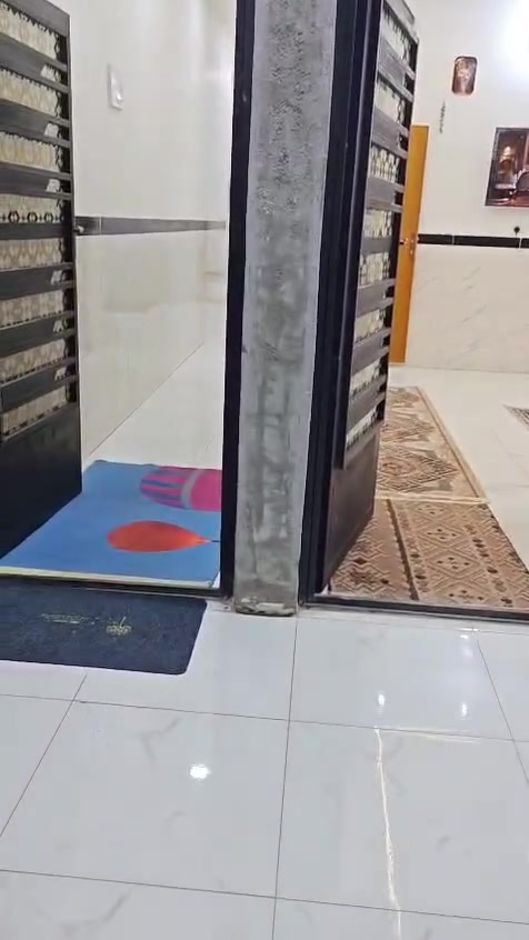 سلام عليكم بيت بالحميديه شارع سيد عوده بيت نظيف بناء  2026 بيت كلش نظيف امانه الله وجديد قرب المدارس والمستوصف *********** متوفر واتساب والسعر خاص
