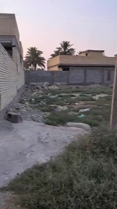 موقع الدار بستان الخشالي قبل مجمع طيبه ابفرعين 
سلام عليكم بيت بناء حديث 2026 المساحه 300م الواجه 10و الزال 30 للبيع للاستفسار *********** لمعرفة السعر اتصل
