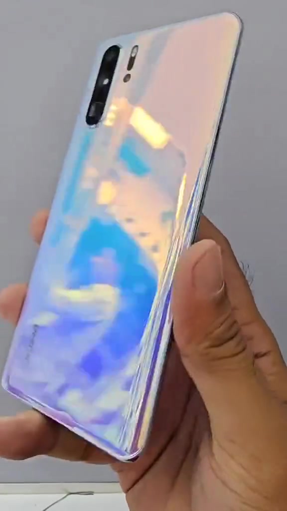 P30 pro
الذكره 256
العشوايه8 
الجهاز مكفول 
مكفول
جهاز غني عن التعريف
السعر  200 متواجد على الواتساب***********
