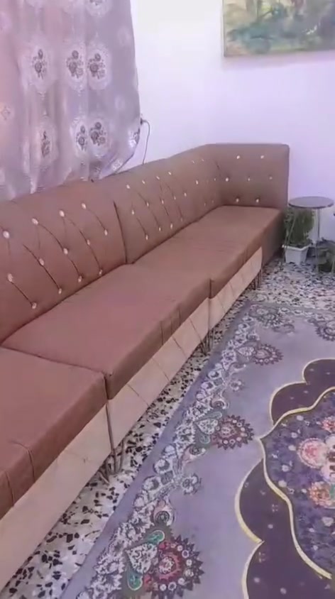 ديوان • ١٨ مقعد • حالة جيدة