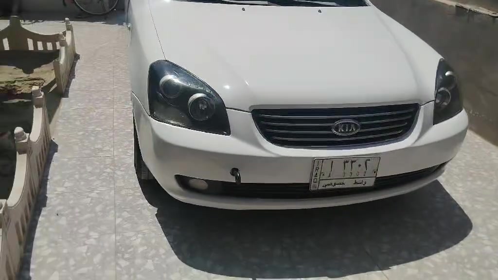 السلام عليكم كيا اوبتيما خليجي موديل 8 استلام على ايد عمي من شركه لحد الان سيارة جديده كلش كفاله من الظربة والفتح والتبديل والتقسيم والبارد بيها شبرين صبغ بالبنيد والهلال خلفي مكينه 2000دوش تبريد ثلج تخم تاير جديد اتراي زيرو دواخل جديده استخدام على ايد وحده رجاء بس الي يدور جديد يتصل ***********   ***********  ذي قار شطره
