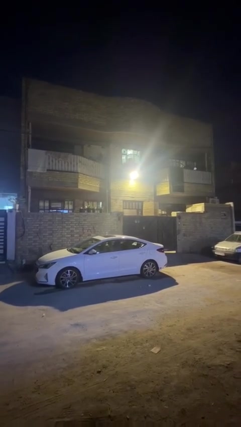 منزل البيع الشعله منطقة الروادمساحه 250متر تفاصيل موجوده داخل الفيدوه السعر 380منزل كلش نظيف ***********
