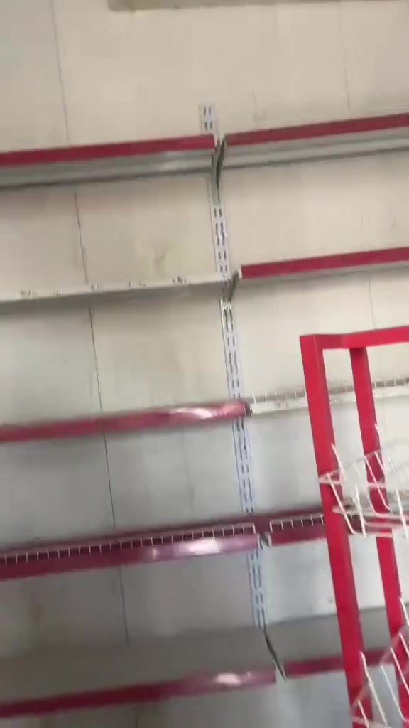سلام عليكم اخوان اغراض محل جاهزه وجديدة للببع مكانهن الشافعية برادات كلش نضيفه وشرط تبر
وهذا رقم صاحبهن***********
