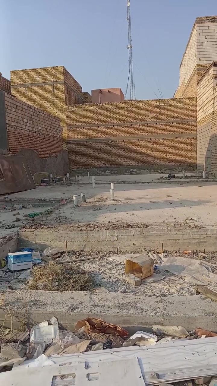 يا الله توكلنا على الله
للبيع قطعه مميزة طابو صرف مساحه 200 
ومصبوبة رفت بل كامل و مجاري بل كامل
المكان حي الرسول  قرب مستشفئ بنت الهدئ 
شارع 15 متر شعدكم من عقارات للبيع واسلني واتساب
*********** مكتب عقارات الفهد الحديث
