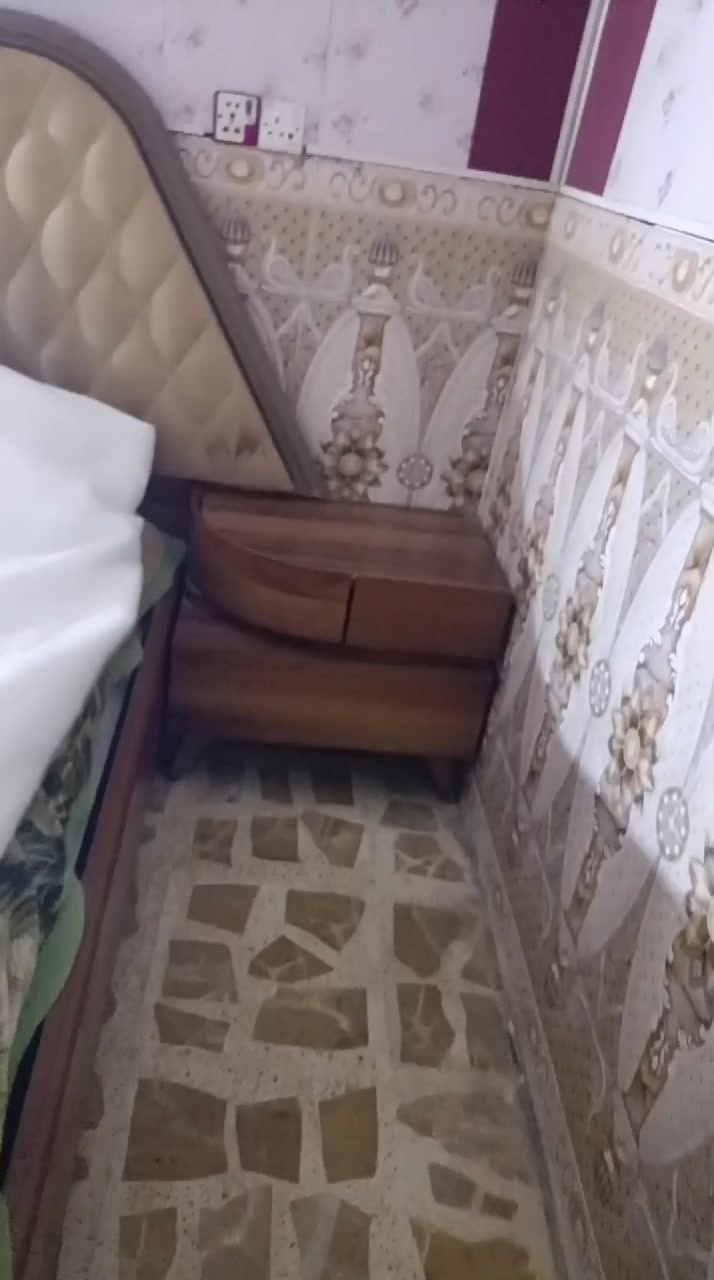 جوربايه نفرين السعر ٦٠وبيها مجال العنوان البصره شط العرب باب الهواء