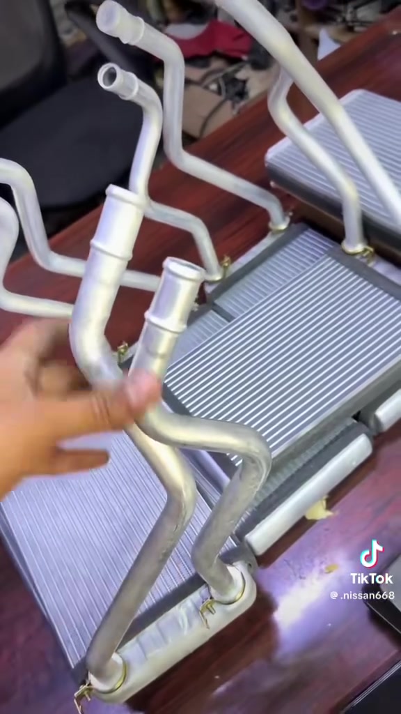 سيف العوادي • خدمات سيارات • التاجي