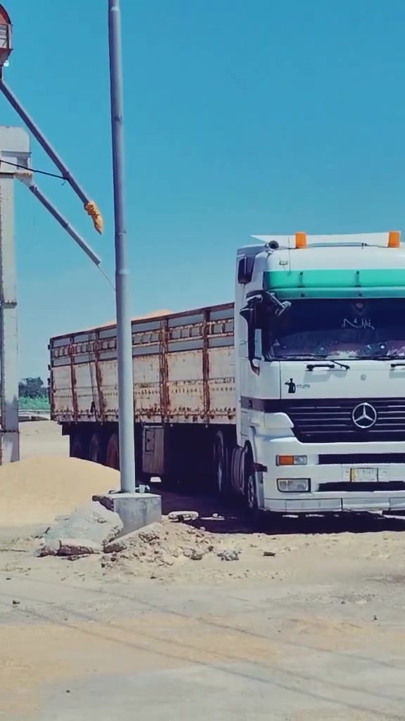 سلام عليكم البيع بس راس مكفوله
كفاله عامه 2001 جاهزه الشغل تبريد كله شغال 

***********

لمو شراي لايخابر ويسولف رجاء
