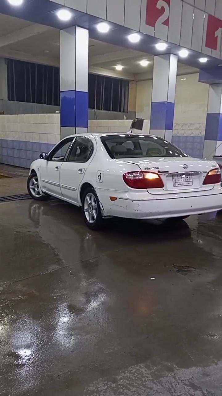 سلام عليكم...
مكسيما 2000 v6
رقم بغداد باسمي مداور ثاني يوم 
سيارة مدنية مو مزاد ...

مكينه وكير بلصندوك شديتهن 
كهربائيات كاملة 
كشن شامواه بلادي  كهرباء 
صدر جديد بس يرادله واحد 
يضبطه لان الي اشتغلة مو يم المصلحه 
تخم تاير جديد 
باتري جديد 
عبوة بانزين حاوية لبارحه شديتها 
سعرها 55 مجال بسيط
تبريد شغال بس فريز 
تكم لاستيك جام كله بلادي شغال 
مكان سيارة بعقوبة ....
الاتصال واتساب 
***********
