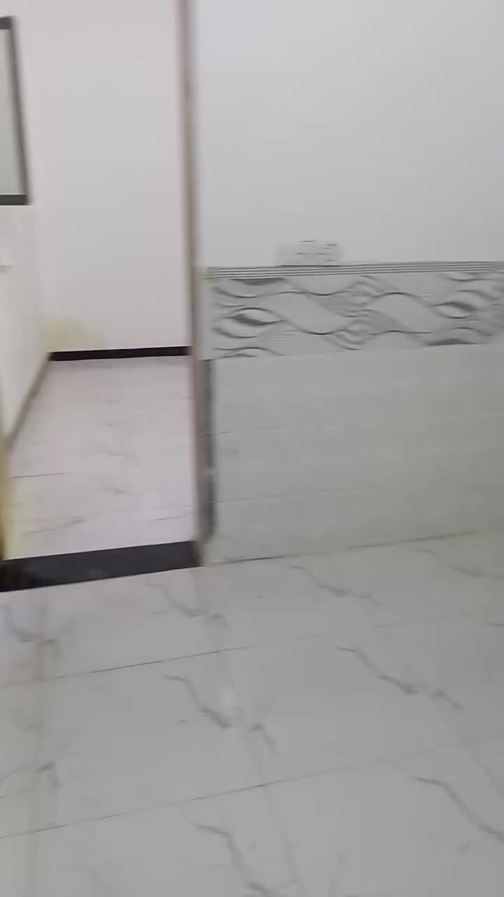مجتمل للايجار البكرلي حي الفنانين قرب جامع سلمان المحمدي ***********
