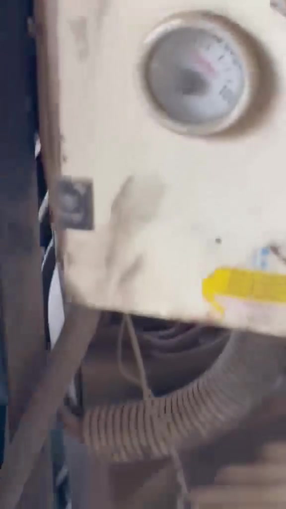 مولد كمنز سيت بلادي امريكي اصلي 4 بستم 50kv لا بخار ولا صرف كاملة مكملة 
ومولد بيركنز اصلي سيت بلادي 6 بستم 80kv لا بخار ولا صرف مولدات جهازة عنوان بغداد كسرة وعطش ***********

