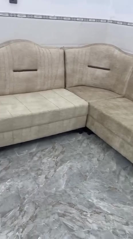ديوان عدد2 البيع واحد مستعمل قليل واحد ما مستعمل  
عنوان حي اور ***********
