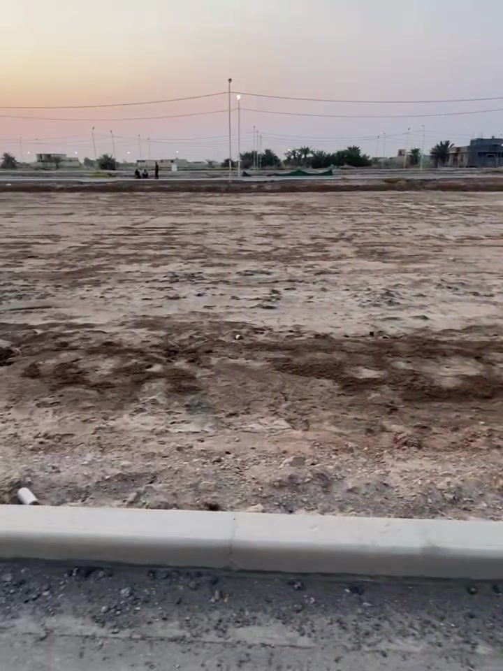 للبيع قطعة400متر  
مجمع الأمير السكني  خلف حي الأمين
للاستفسار ***********
***********
@إشارة
