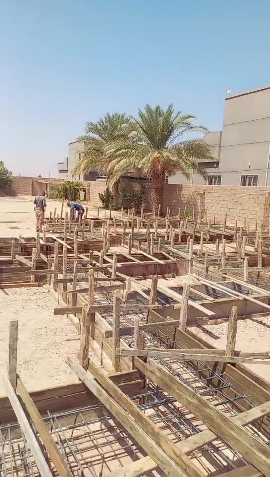 يوجد كادر تسليح حديد اساس شغل راقي حسب اطلب كافه شغل الحديد يوجد شغل دنكك شغل وصب حسب الاتفاق 
الاتصال ***********
