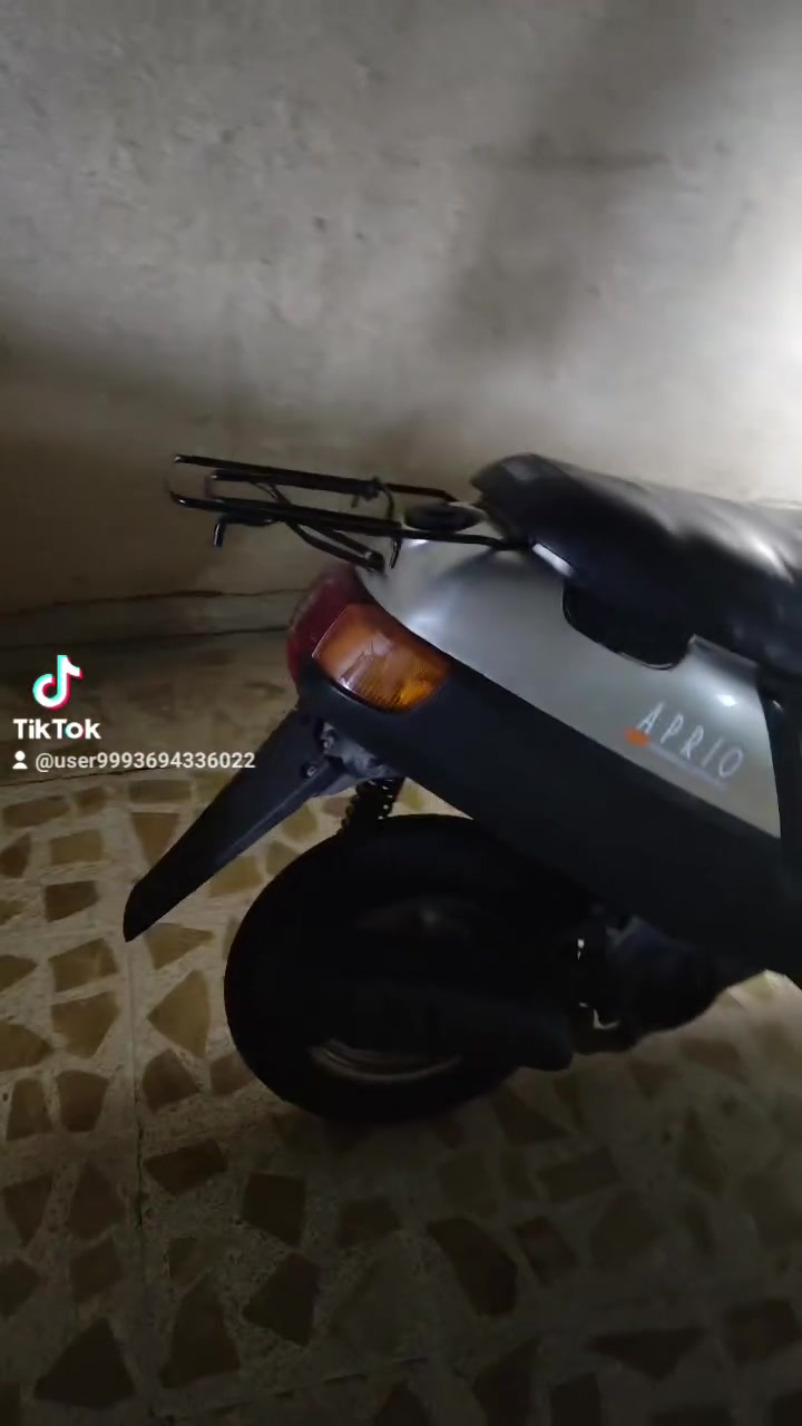 ماطور بوتين معمر مره وحده قبل سبوع كربيات كلو شغال شرط نكره سلف تحريكه ومعدل العنوان موصل يرموك السعر 400 او بي مجال  التواصل ***********
