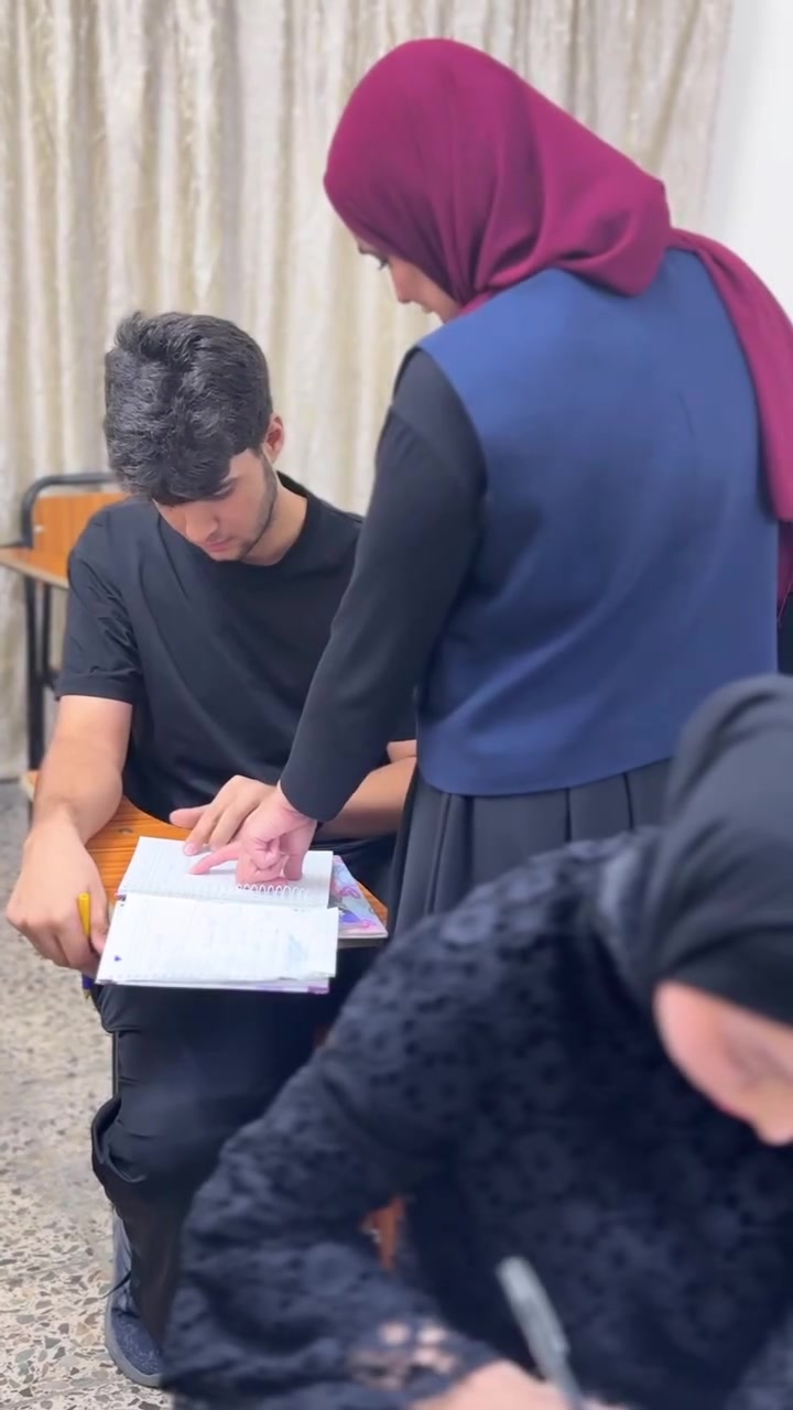 لا وقت للتردد... الإصرار هو سر النجاح! 🎯
جانب من الامتحان والمتابعة المستمرة لطلاب السادس العلمي (الدور الثاني)لمادة الفيزياء داخل معهد أوروك.
نرافقكم خطوة بخطوة حتى ضمان أعلم الدرجات وتجاوز المحطة الأهم بنجاح. 📖💡
معهد أوروك التعليمي — طريقك نحو التفوق 
📍 معهد أوروك التعليمي – بغداد / حي تونس

📞 للاستفسار والحجز:
***********
***********
