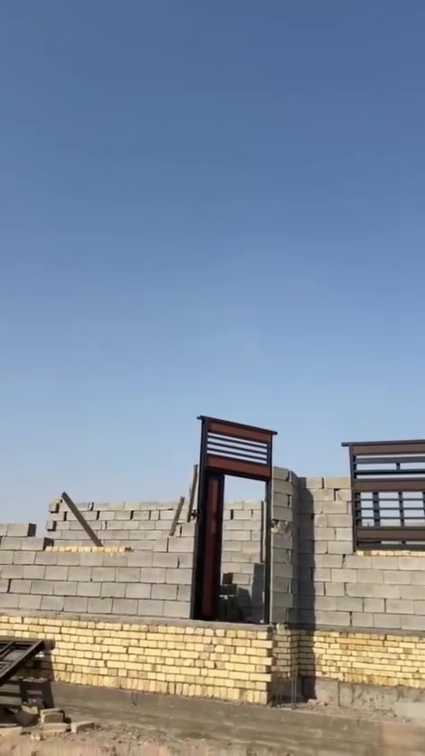 ارض طابو زراعي وعندي نسخة من الطابو مساحة 150 بناء هيكل واصل الرباط الواجهة عشرة متر و النزال 15 الشارع 10 متر بناء بلوك الشلامچة چعبية طابوگ عمارة البناء شخصي
غرفتين وهول واستقبال ومطبخ وصحيات داخلية وخارجية

الحوطة نزلة الشهيد مروان قرب بيت عوفي
السعر 35 مليون وبي مجال قليل
ارض طابو زراعي وعندي نسخة من الطابو مساحة 150 بناء هيكل واصل الرباط الواجهة عشرة متر و النزال 15 الشارع 10 متر بناء بلوك الشلامچة چعبية طابوگ عمارة البناء شخصي هاتف***********
