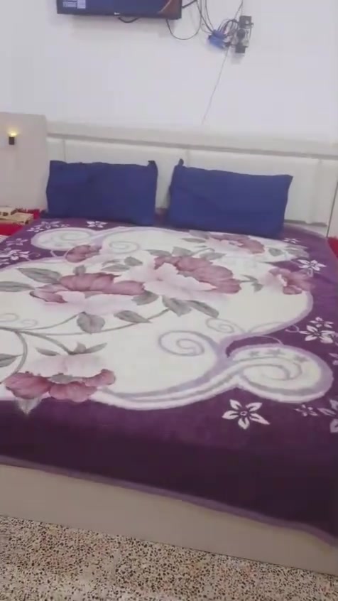 قرفه تركي للبيع بل زبير 400 وبيه مجال جديده زلق مابيه شرط خمس قطع مال عرس  كنتور مترين وعشرين كنتوره  جديده هاذه رقمي ***********
