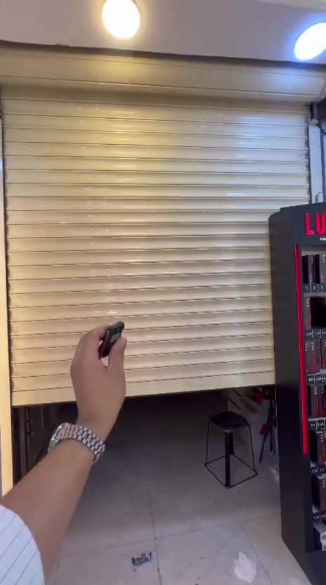 شباب كبنك كهربائي  🕹🔋🔌 للبيع  التفاصيل داخل الفيديو وبسهر مناسبة للتواصل على الرقم أدناه ***********
