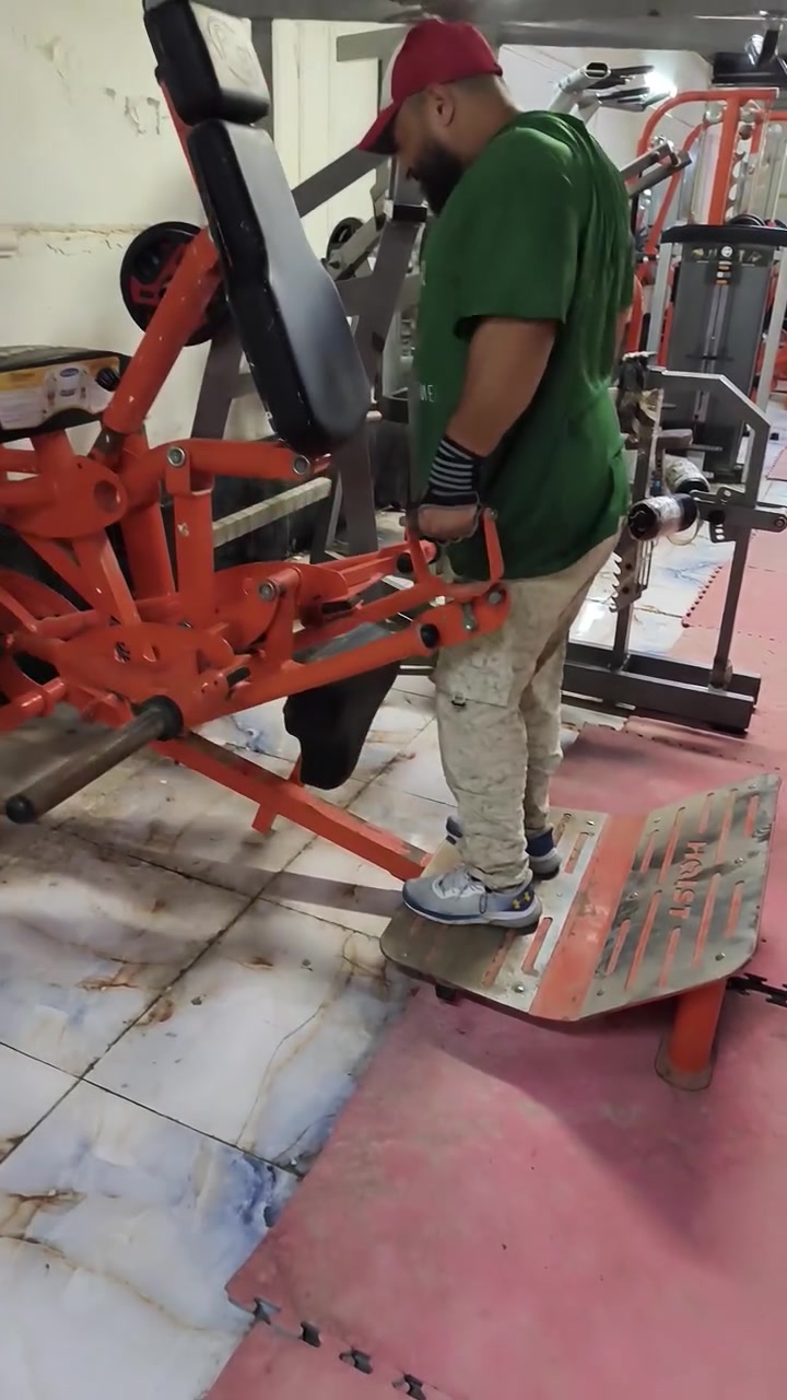 سحب همر اكتاف يشتغل دبني سعره
٤٠٠الف 
***********
