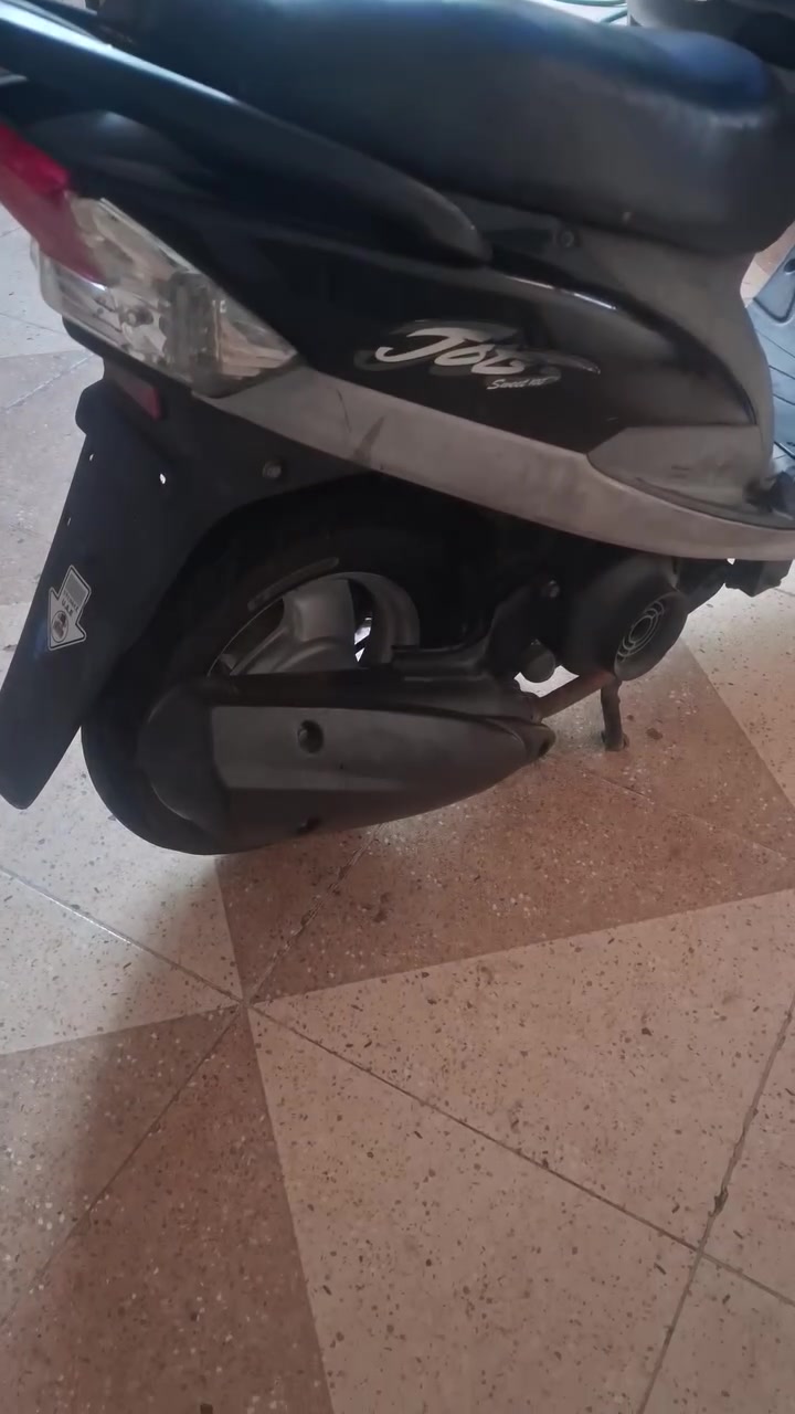 ماكس منغولي نظيفة جدا  نكره سلف عل فحص محرك نظيف مكان بغداد الزعفرانيه  ***********
