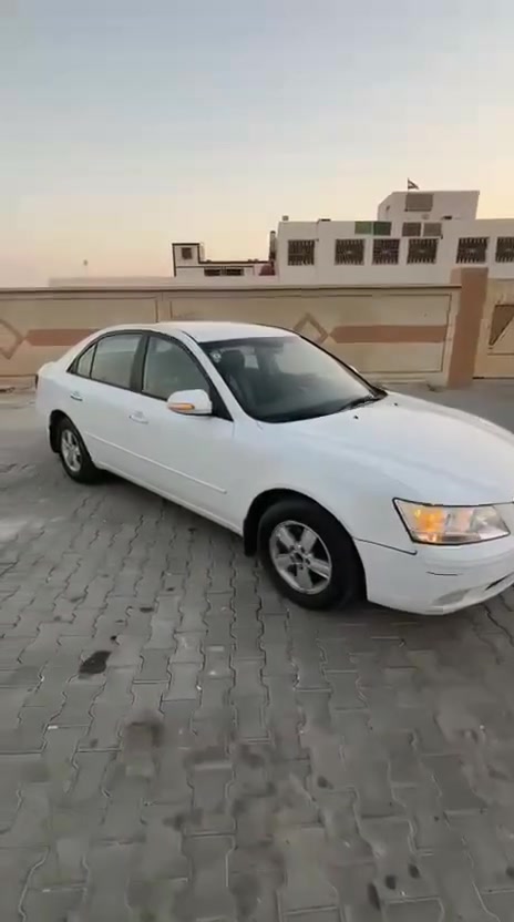 سوناتا 2010 وارد كوري 
***********
العنوان بصره ابي الخصيب

نص مكتوب في الصور:
- المولاني لتجارة السيارات ثقتكم .. هي البوصلة مصداقية في التعامل أسعار مناسبة ومنافسة جميع أنواع السيارات (جديدة و مستعملة) خدمة مميزة بعد البيع المولاني لتجارة السيارات