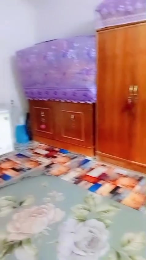 سلام عليكم عندي بيت في مدينة الصدر قطاع 80 مساحة البيت 95 طابقين
الاستفسار على الرقم التالي ***********
