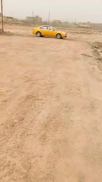 السلام عليكم عندي قطعه ارض للبيع بحي الجوادين قرب الملاعب مدفونه ومحدوله جاهزه إلى بناء اتصال /***********
