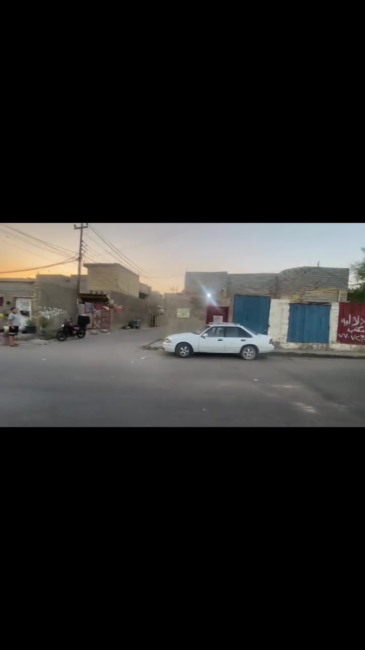 السلام عليكم بيت للبيع المساحه 200متر العنوان العماري القريه الفلاحيه السعر 55وبي مجال للاتصال او واتساب ***********
